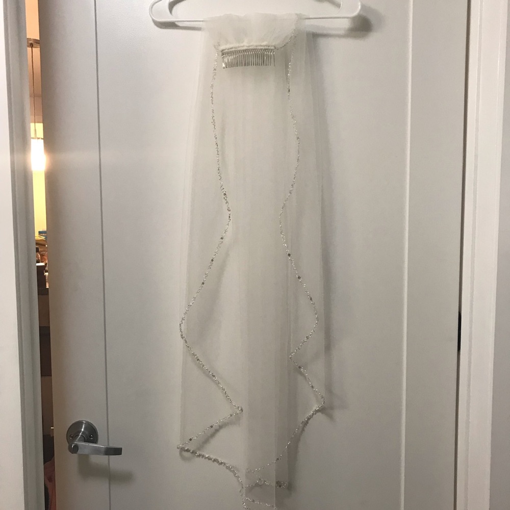 Beaded fingertip wedding veil
